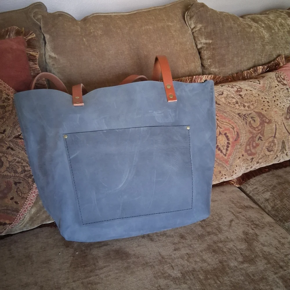 New Gray Portland Leather LargeTote Bag with Tan Straps - Picture 3 of 5